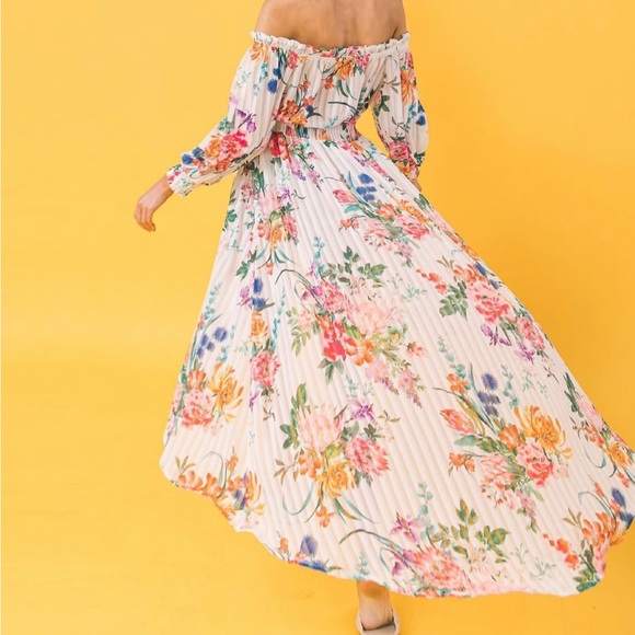 Floral Maxi Top🌸🌷💐 - Picture 2 of 4